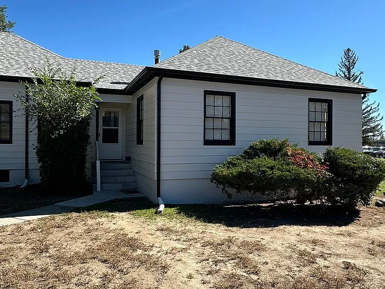 1705 Hugur Ave — Photo 9