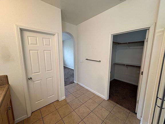 5th image of 3042 W Delta Ave