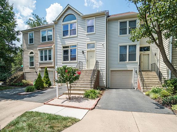 2nd image of 531 Dakota Dr