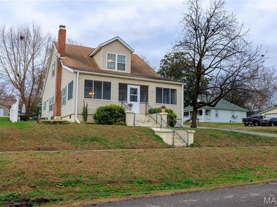 822 E Olive St, Scott City, MO, 63780