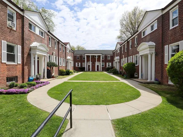 144-20 Village Road #2, Jamaica Hills, NY 11435