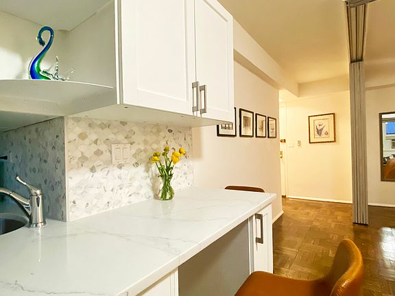 4th image of 225 Adams St APT 8J