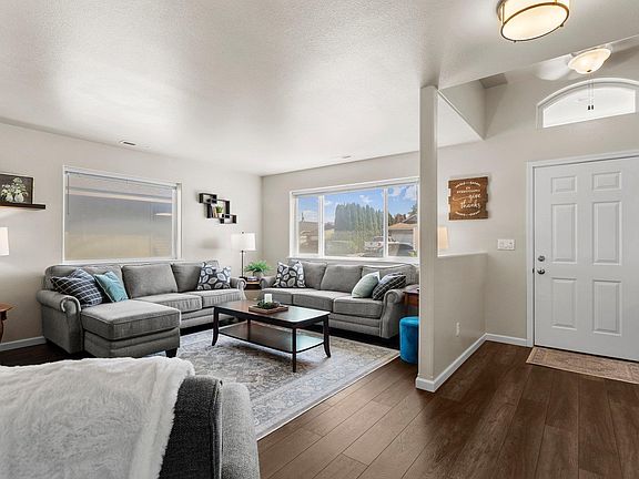 3rd image of 6514 W Kennewick Ct