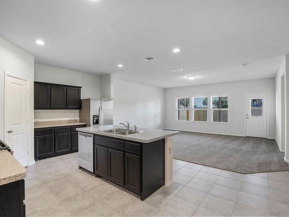 4th image of 8801 Ringold Dr