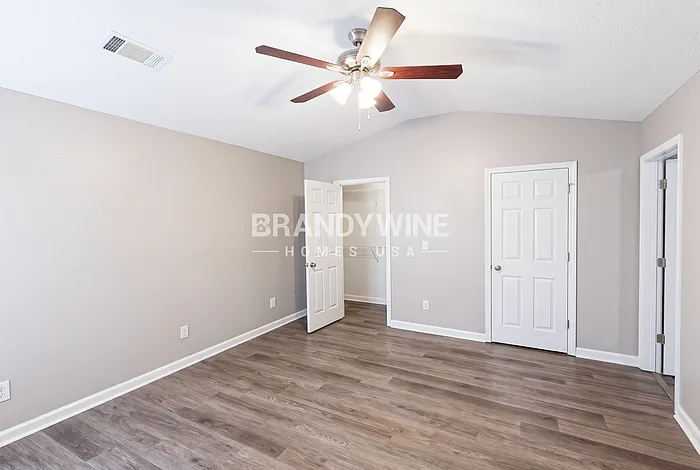 5862 Waggoner Ct — Photo 12