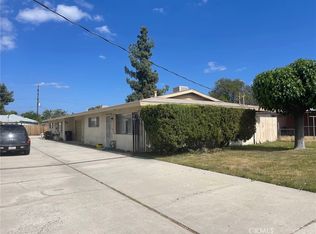 922 W Latham Ave, Hemet, CA 92543