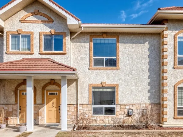 13825 155th Ave NW #105, Edmonton, AB T6V 0B8