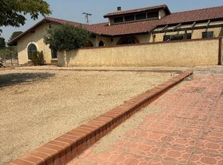 14861 Apple Valley Rd, Apple Valley, CA 92307