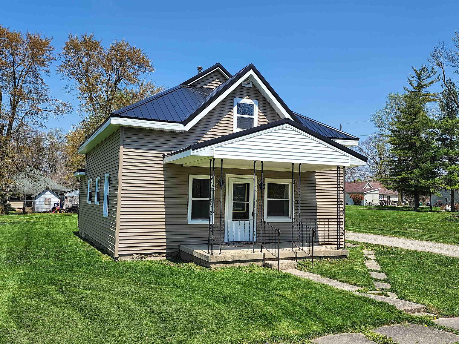 265 E Anson St, Upland, IN 46989 Zillow