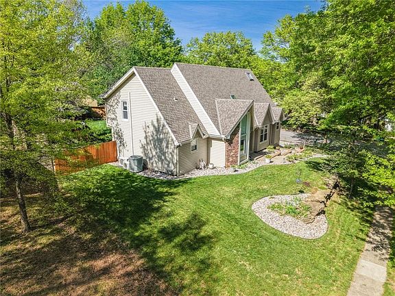 5th image of 4302 NW 60th Ct