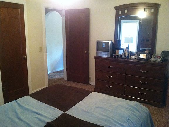 Bed room 