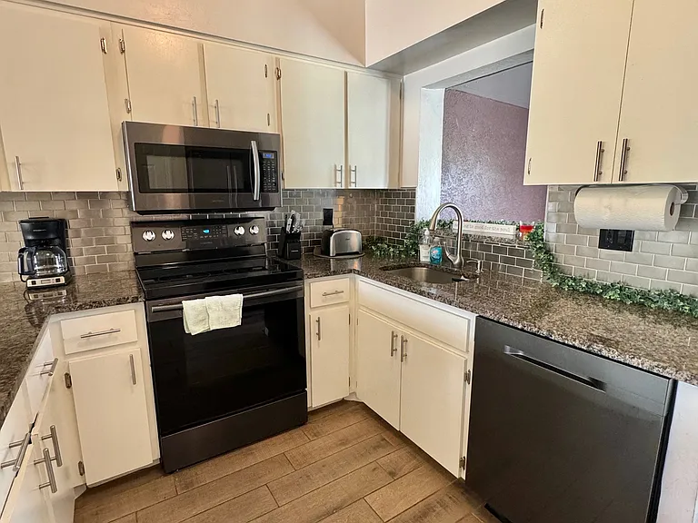 17370 W Carnegie Cir #2 — Photo 6