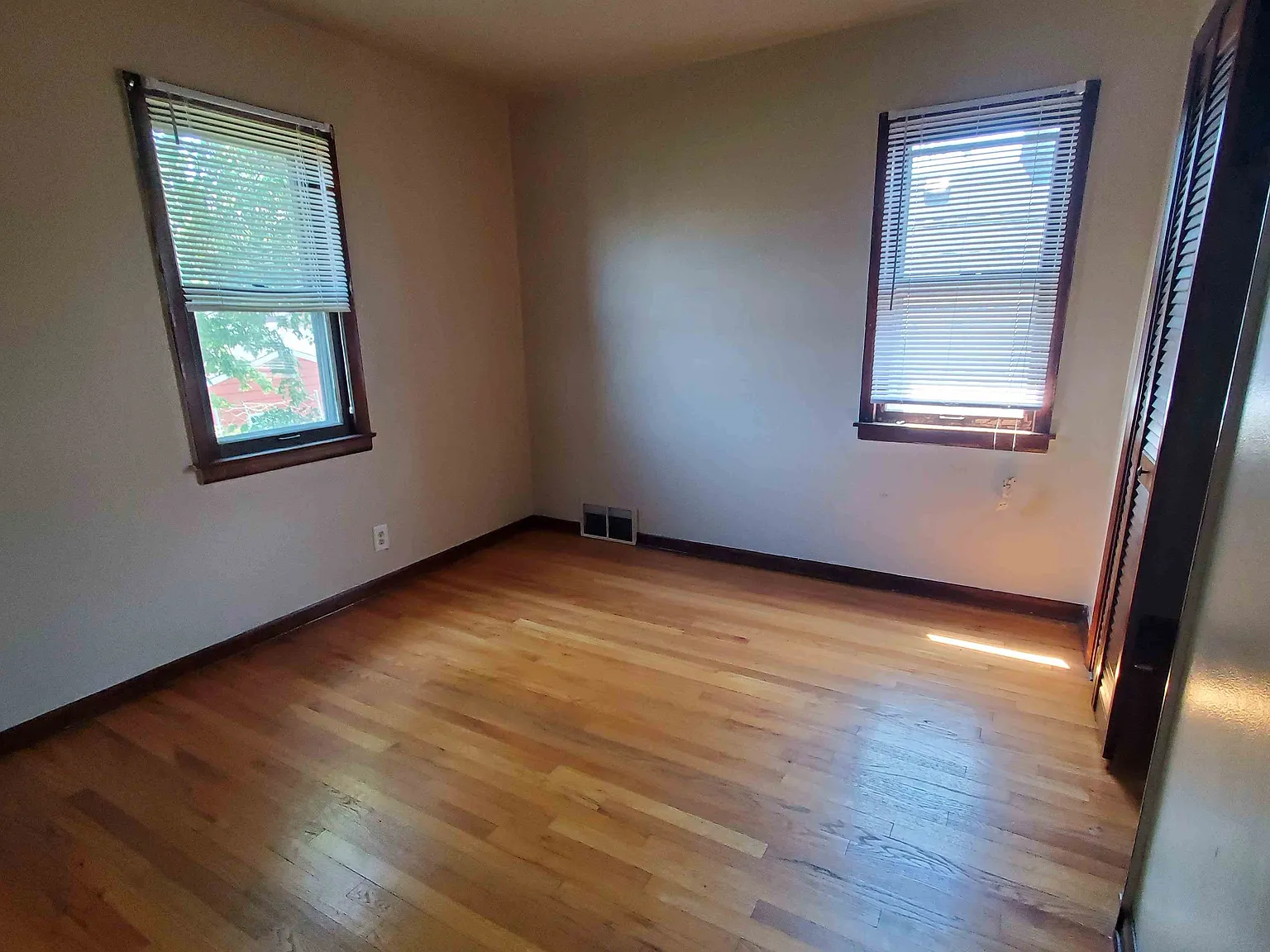 2 bed, 850 sqft, $1,190 — Photo 4