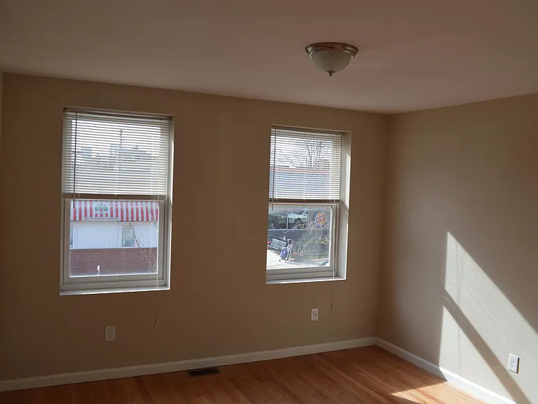513 S Chester St — Photo 10