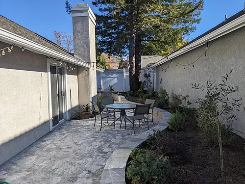 985 Bluebell Way Photo 1