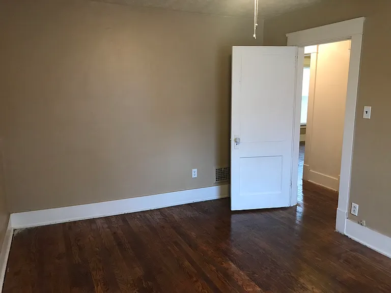 275 Belmont St NW — Photo 10