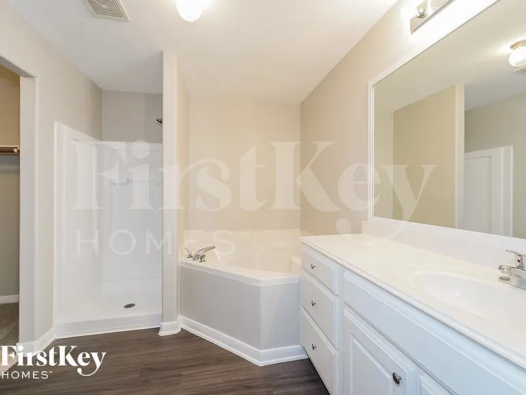 7111 Lilac Manor Ln — Photo 9