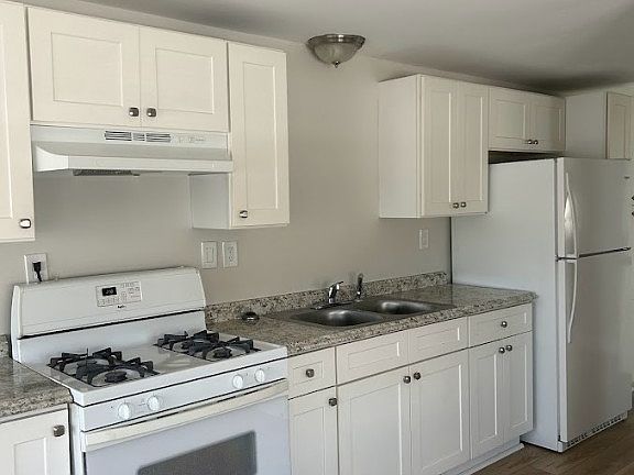 4th image of 17161 Casselberry Ln #17161