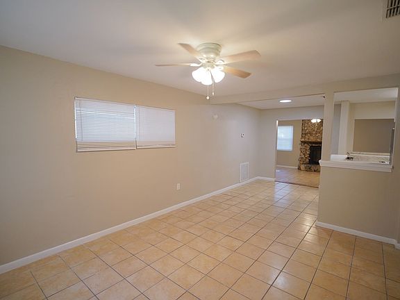2nd image of 2808 Southwood Dr