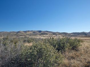 16083 W Apache Way, Peeples Valley, AZ 86332