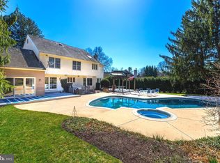 412 Rock Creek Cir, Berwyn, PA 19312
