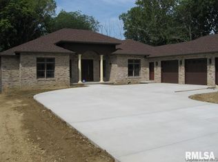 513 Pointsettia, Springfield, IL 62711
