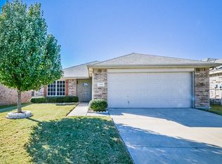 7137 Kickapoo Dr, Fort Worth, TX 76179