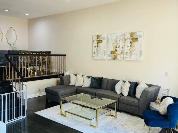 4664 Willis Ave #4, Sherman Oaks, CA 91403