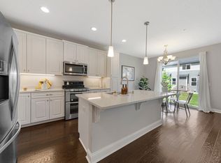 18145 Glassfern Ln, Lakeville, MN 55044