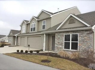 10019 Oak Trail Rd, Fort Wayne, IN 46825