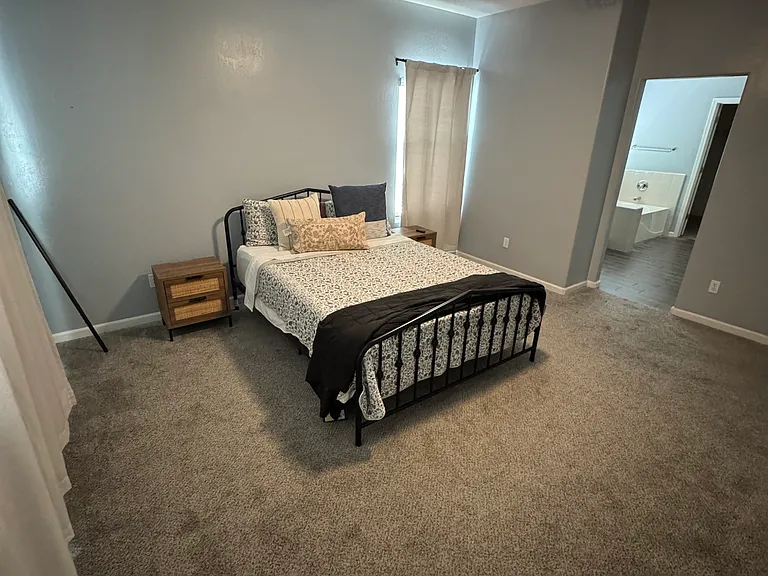 3010 S Cedar St — Photo 7