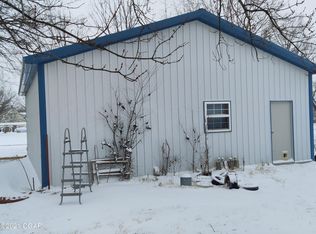 10070 SW 69th Ter, Columbus, KS 66725