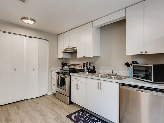 5th image of 2616 9th Ave #4