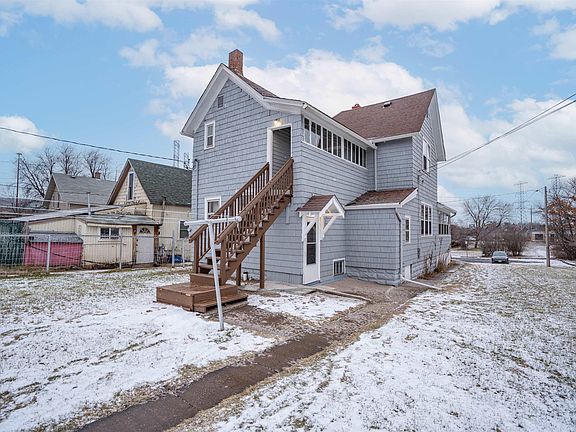 5th image of 23 N 62nd Ave W