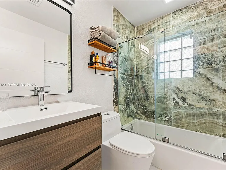 16841 SW 5th Ct — Photo 20