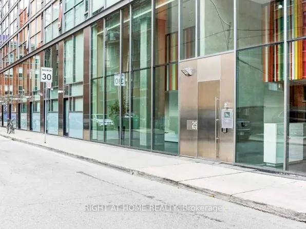 25 Oxley St, Toronto, ON