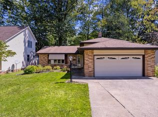 6545 Forest Glen Ave, Solon, OH 44139