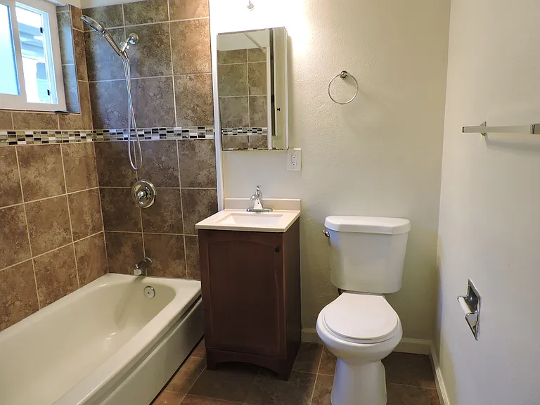 2626 T St #4 — Photo 8