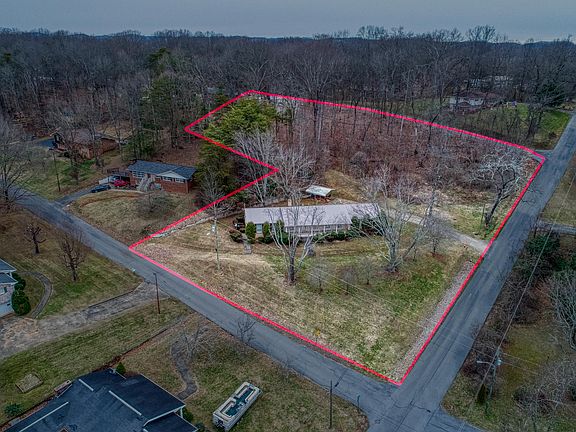 2nd image of 337 Forest Ave