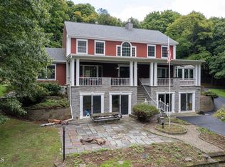 36 Oriel Ln, Rensselaer, NY 12144