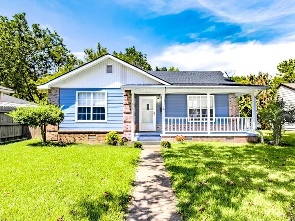 621 NW 2nd St, Walnut Ridge, AR 72476
