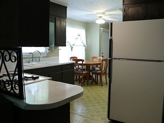 5th image of 108 Oak Rd