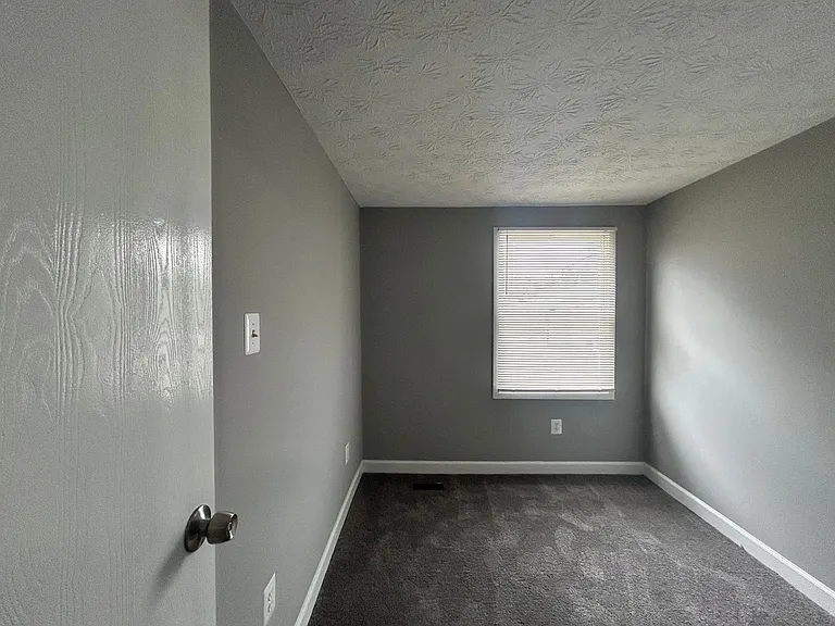 2607 S Paca St — Photo 8