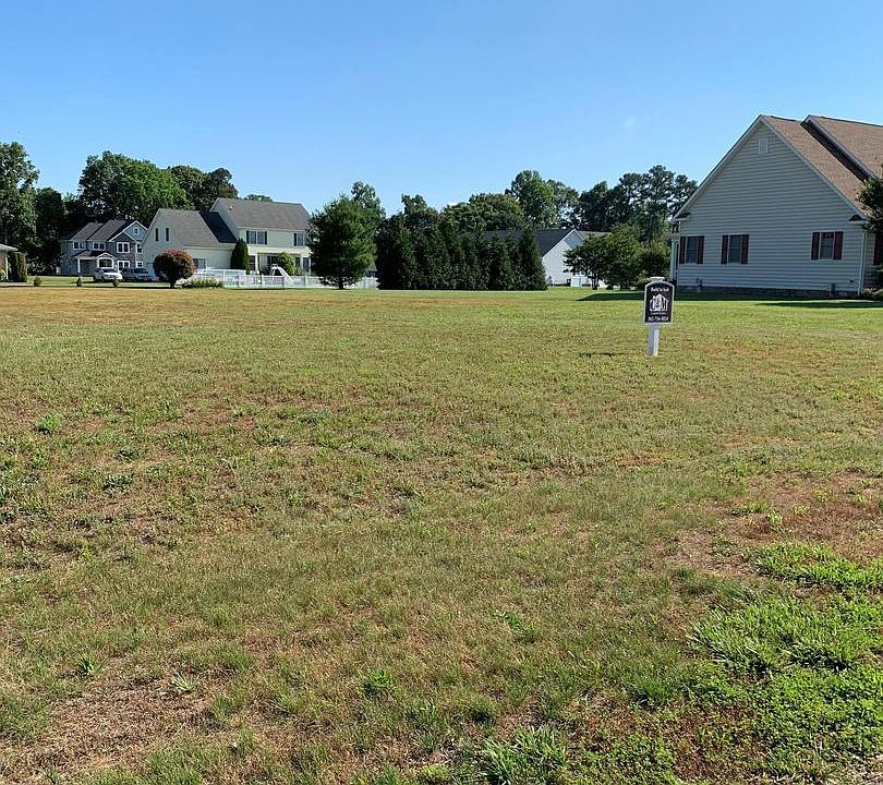 2nd image of 305 Waterside Dr
