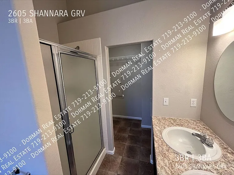 2605 Shannara Grv — Photo 12