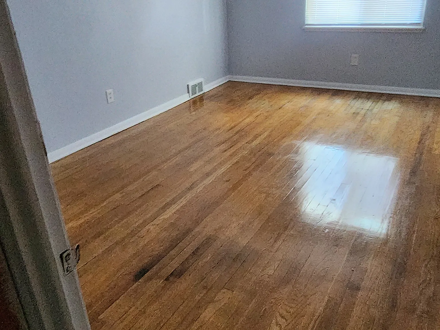 3 bed, 1092 sqft, $2,000 — Photo 4
