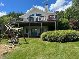 52 Cardinal Ln, Sparta, NC 28675