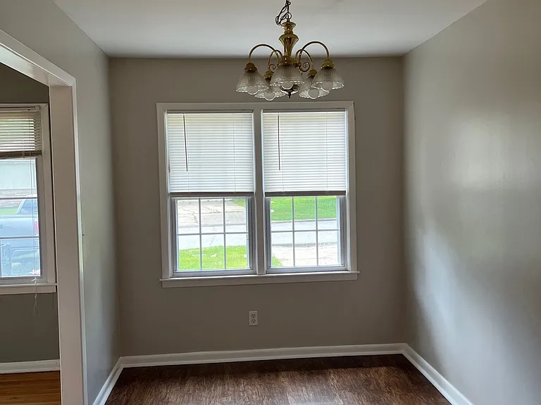 1645 S Birch Ave — Photo 5
