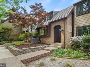 1503 Farsta Ct, Reston, VA 20190