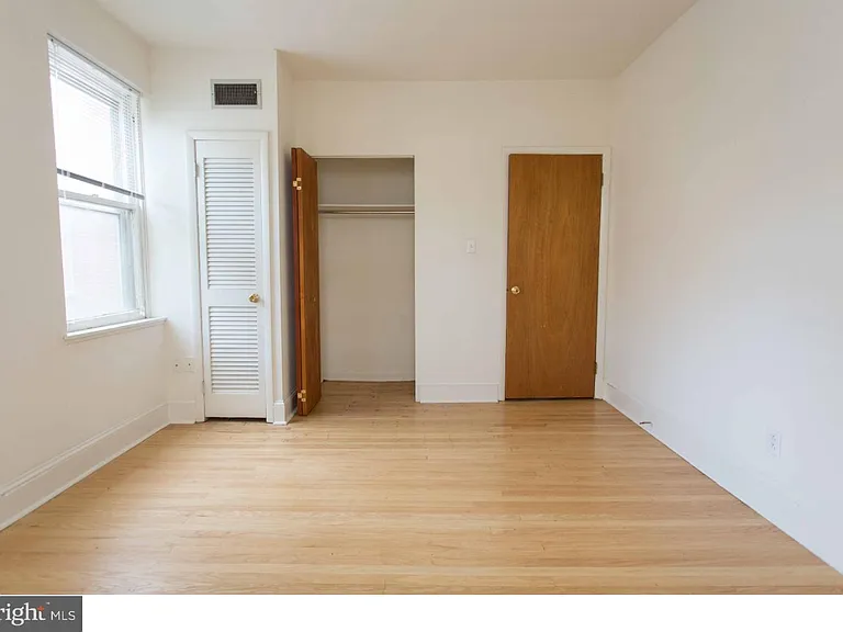 721 Spruce St #1F — Photo 13